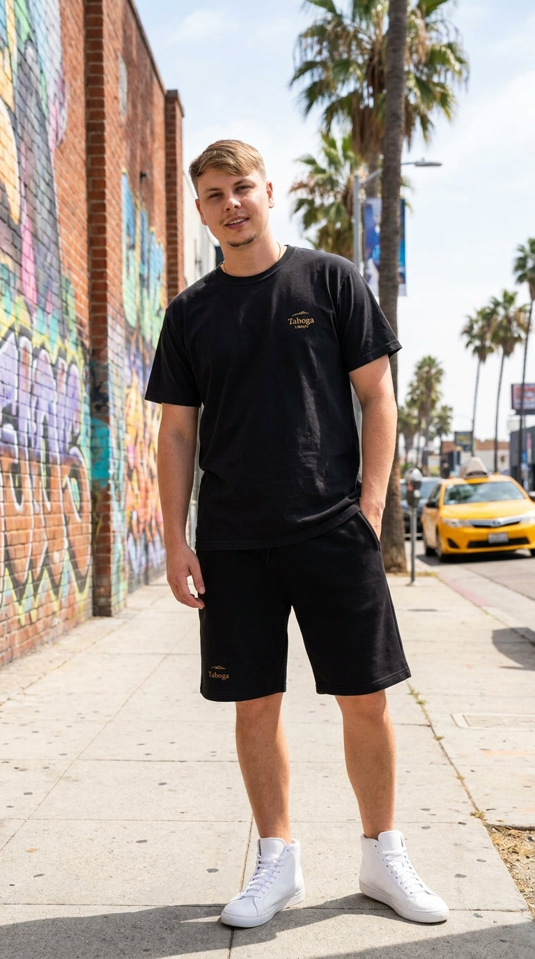 Street Fleece Shorts Taboga Lifestyle, golden hour lifestyle photo