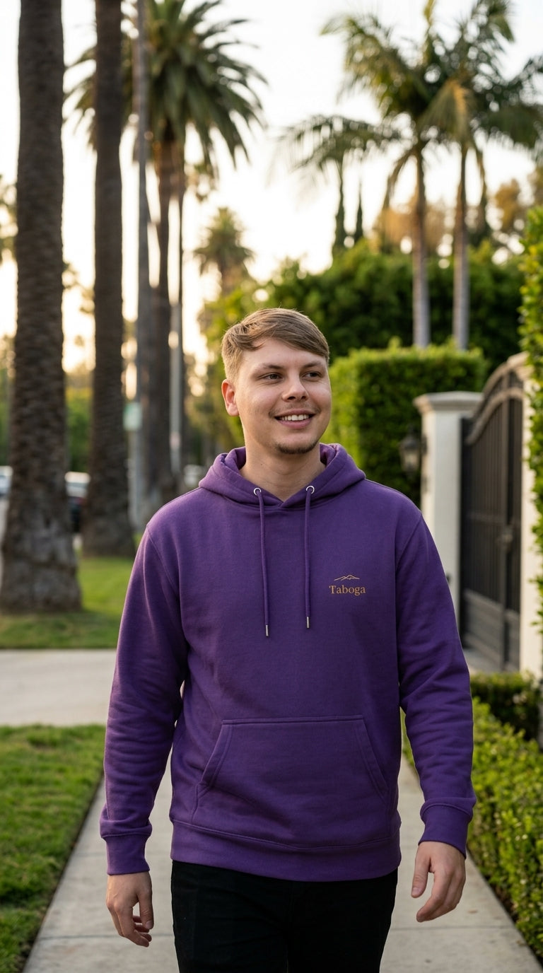 Streetwear Sweatshirt Taboga Lifestyle, styled with cargo pants and sneakers